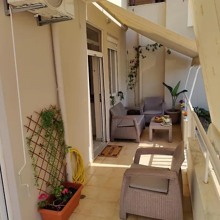 Nikolet 1 Apartman Réthimno